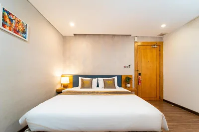 스탠다드 더블룸 — The Blue Airport Hotel
